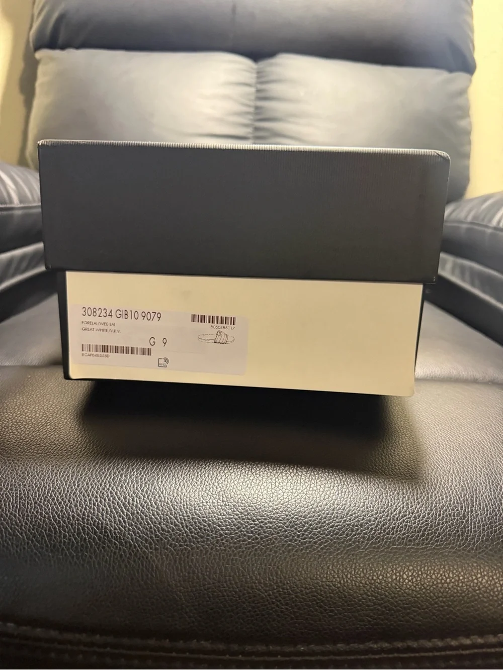 Gucci pursuit pool White Slides Sandals